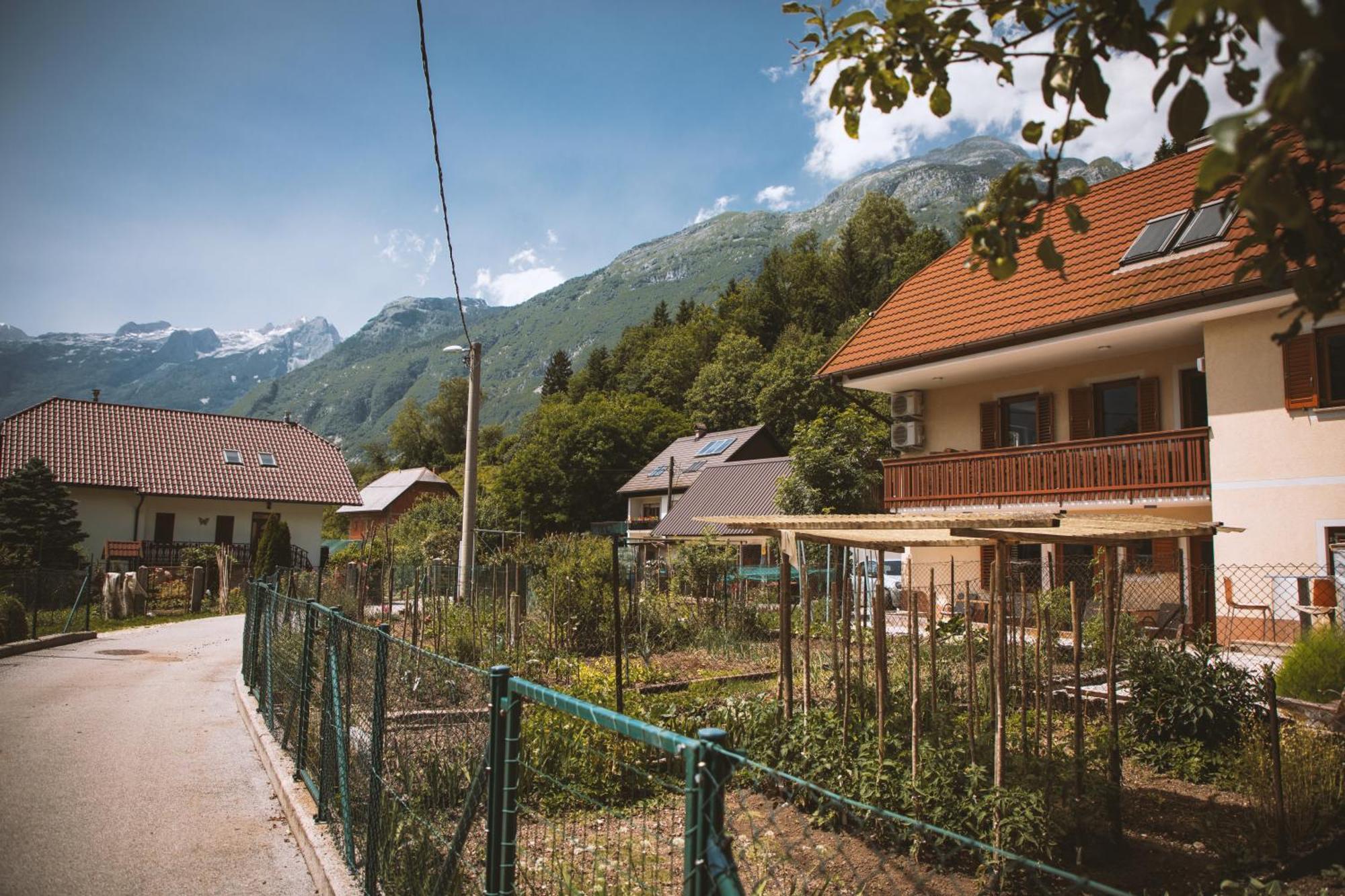 4 Sheeps Apartments Bovec Exterior photo